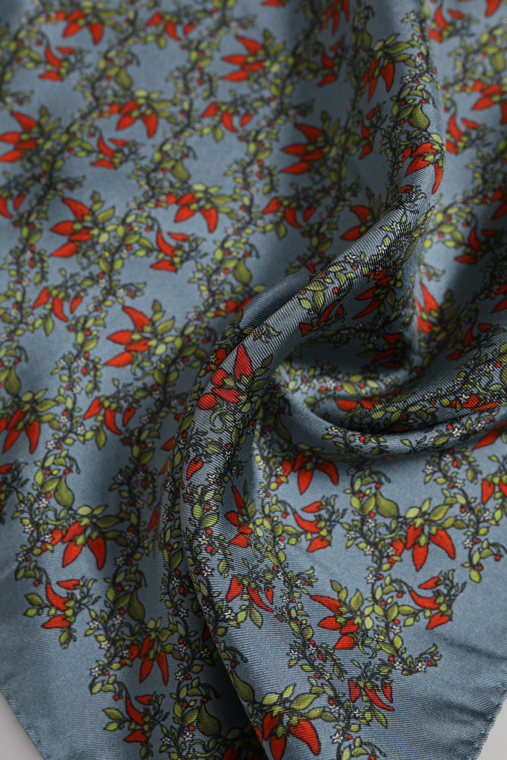 Dolce & Gabbana Gray Chilis Silk Square Men Foulard Scarf - Image 4