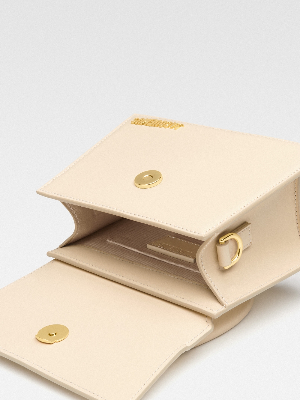 Jacquemus Le Chiquito Moyen Ivory Bag - Image 6