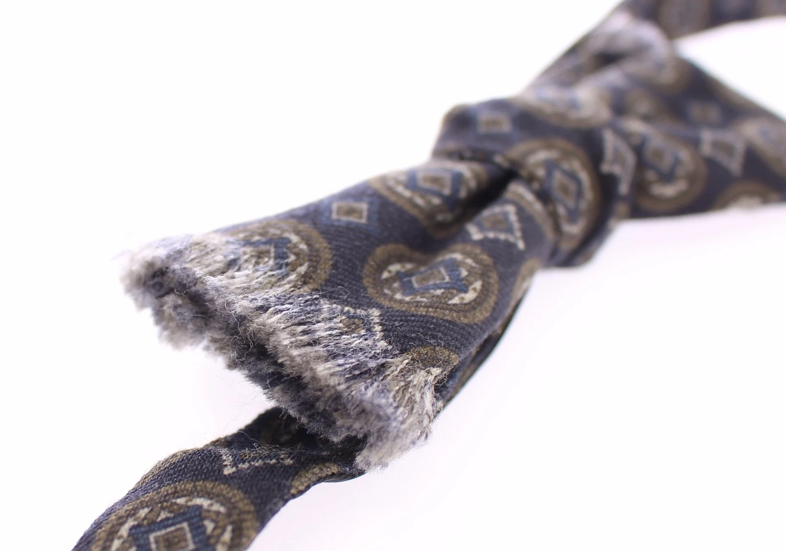 Dolce & Gabbana Blue Silk Baroque Fantasi Tied Bow Tie Papillon - Image 3