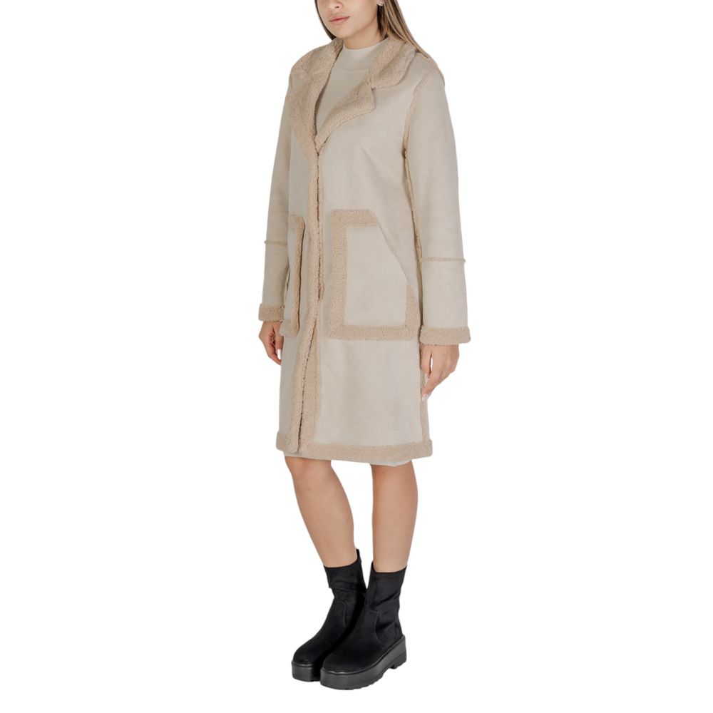 Cleré Cream Wool Coat - Image 3