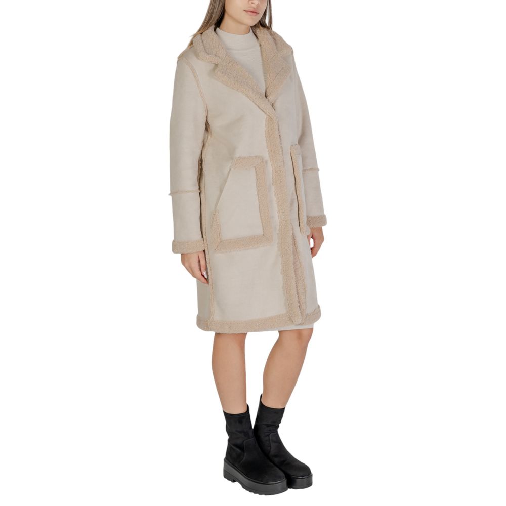 Cleré Cream Wool Coat - Image 4