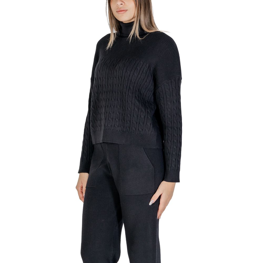 Cleré Black Viscose Turtleneck - Image 3