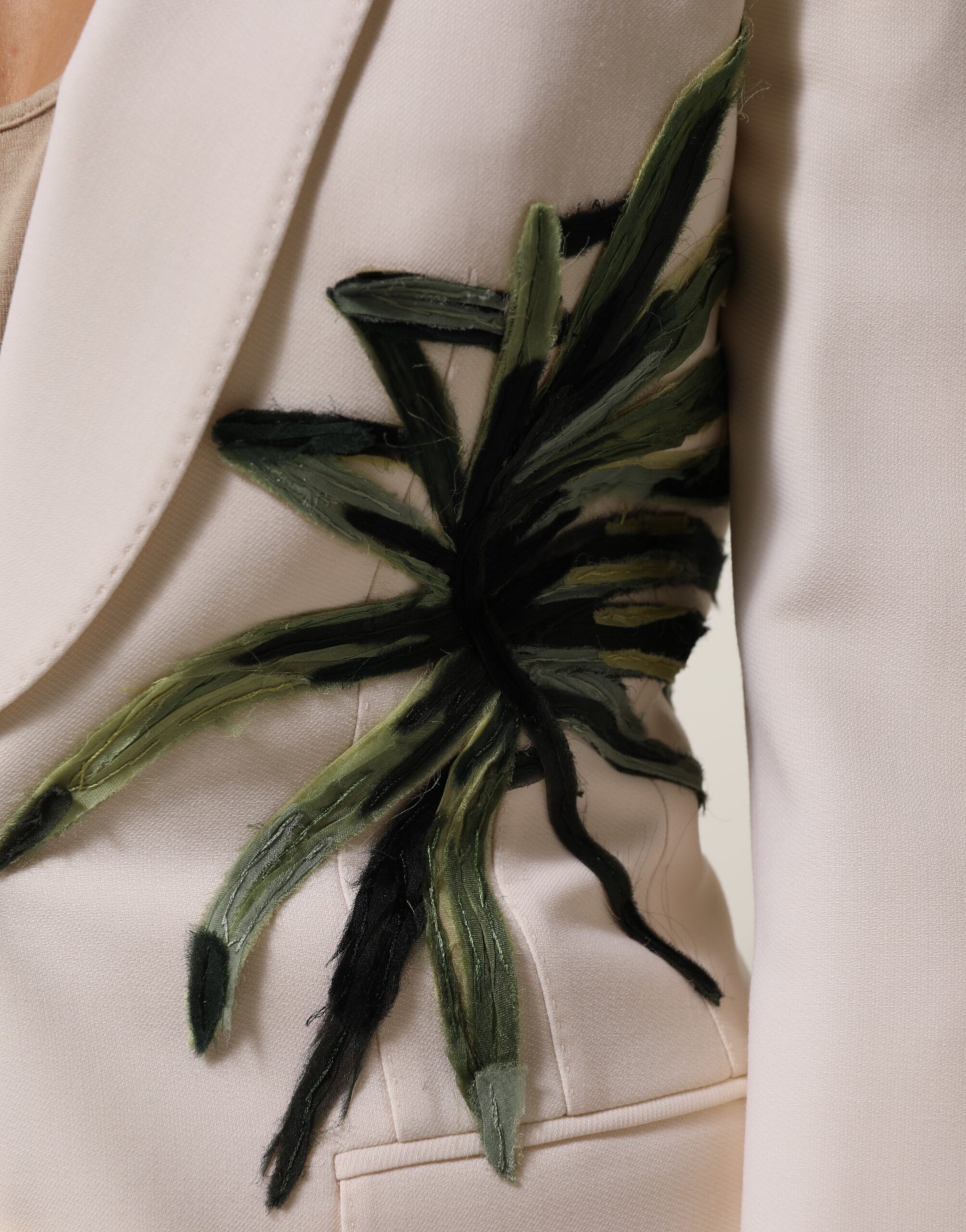 Dolce & Gabbana Beige Embroidered Single Breasted Jacket - Image 6