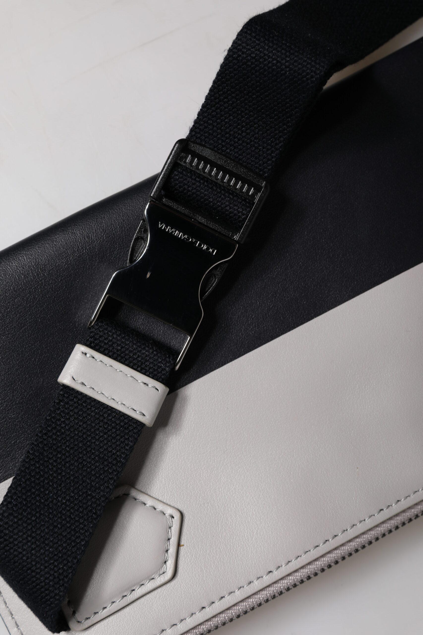 Dolce & Gabbana Black White Leather Logo Embossed Crossbody Bag - Image 6