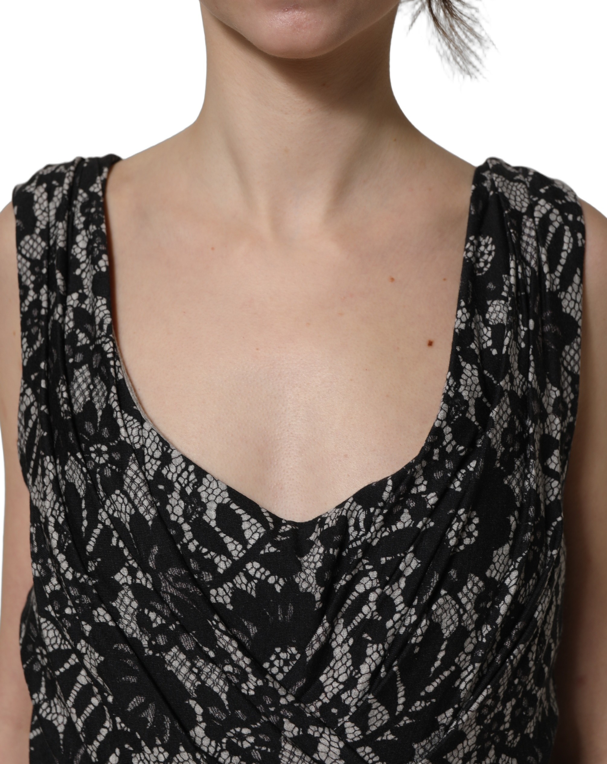 Dolce & Gabbana Black White Floral Lace Sleeveless Midi Dress - Image 6