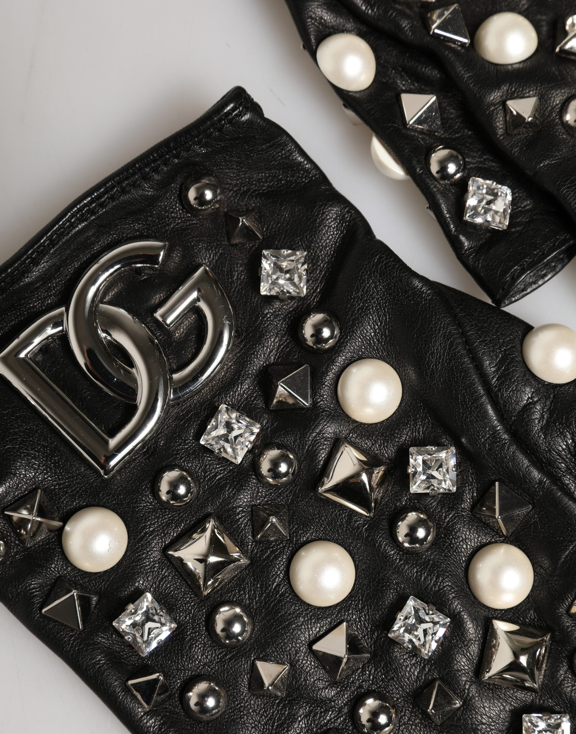 Dolce & Gabbana Black Pearl Embellished Wrist Length Gloves - Image 4